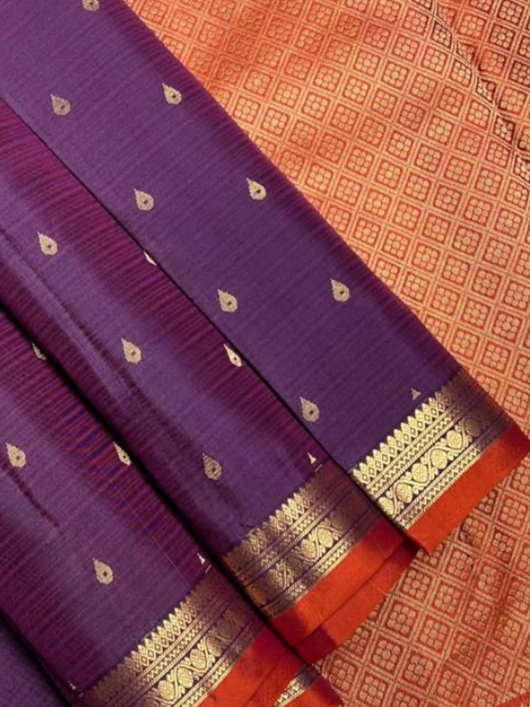 Showcasing handwoven soft silk saree in small border, Kanchipuram style, with contrast pallu & b