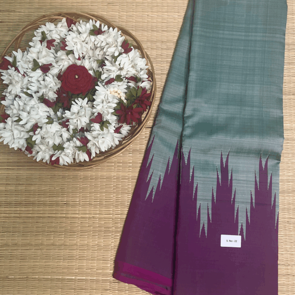 Korvai design Kanchipuram silk saree in contrast colour.