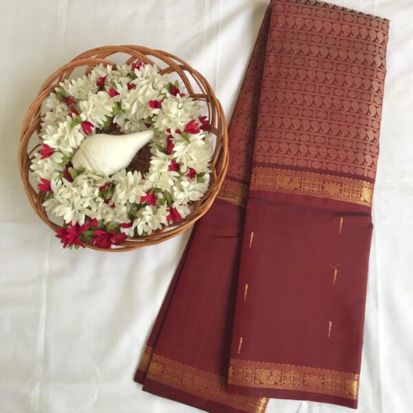 Kanchipuram silk saree with turning border